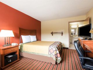 Hotel pic Quality Inn Columbus-East