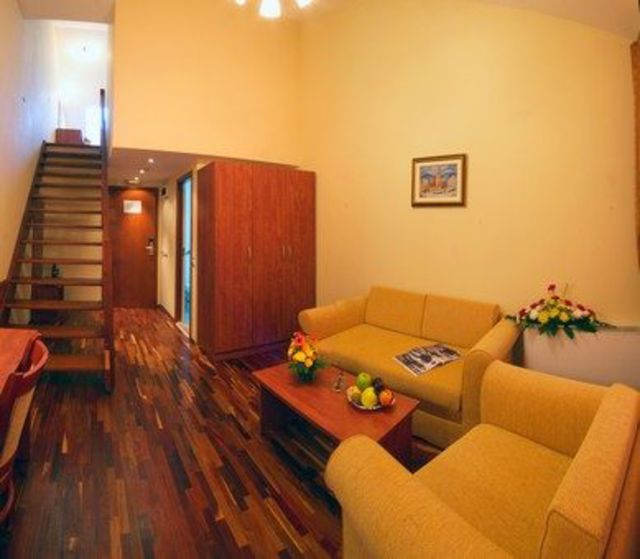 Hotel Photo 11