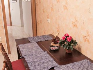 Каретная на Большой Конюшенной