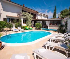 Apartment Dina Malinska Croatia