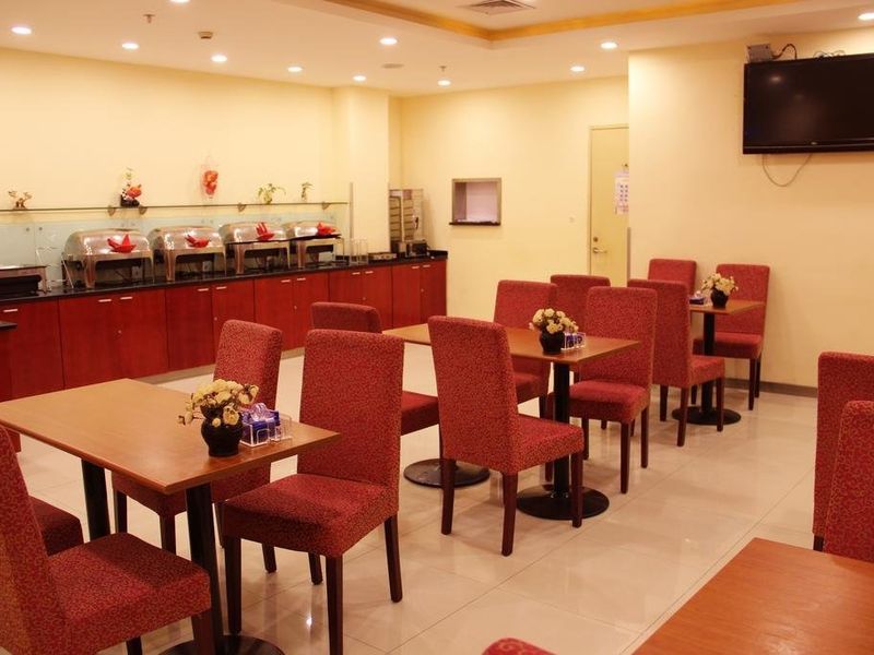 Hotel Photo 9