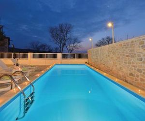 Two-Bedroom Holiday home Krusevo with an Outdoor Swimming Pool 04 Krusevo Croatia