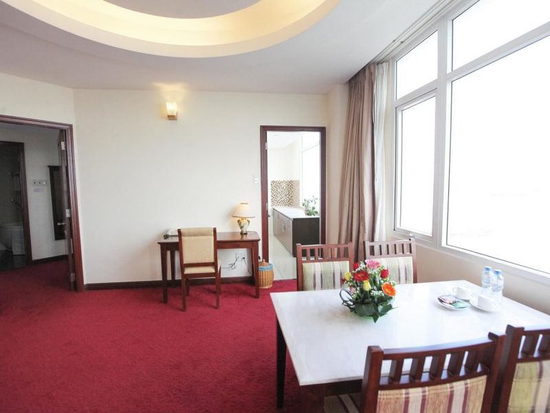 Hotel Photo 8