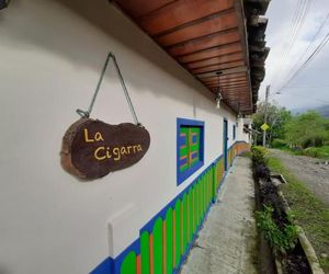 La Cigarra Cine y Cafe Salento Colombia