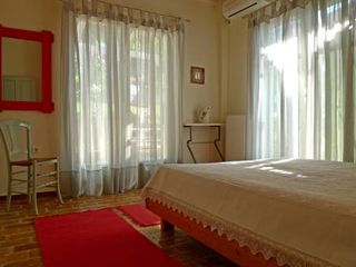 Фото отеля Вилла в Монодендрион — 180 кв. м., спальни: 4, собственных ванных: 3