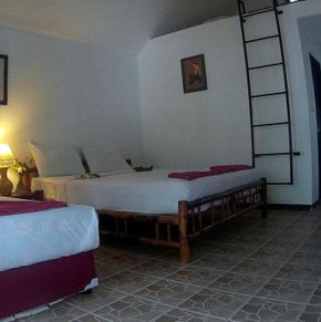 NearBy Hotel