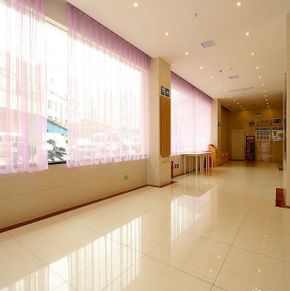 NearBy Hotel