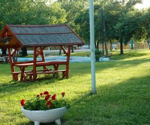 SZEGEDI PARTFÜRD? KEMPING ÉS APARTMAN Szeged Hungary