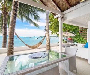 1 Bedroom Beach Front Villa - on Beautiful Bangrak Beach Bophut Thailand