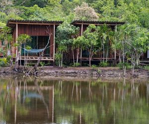 Tree House Cottages Chang Island Thailand