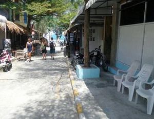 Funny Moon Hostel Haad Rin Thailand