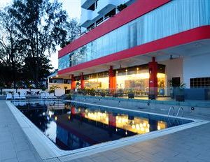 Hotel Sentral Seaview @ ​Beachfront Tanjung Bunga Malaysia