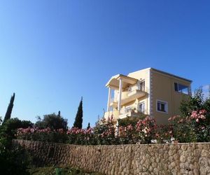 Linda Apartments Gastouri Greece