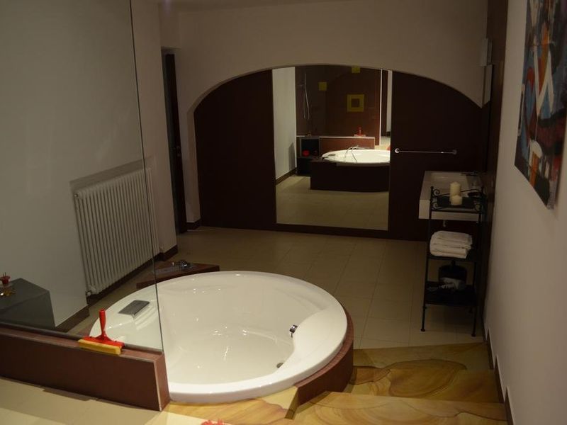 صورة الفندق 8