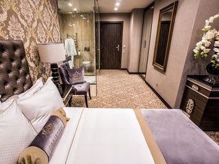 Маджестик Бутик Отель Делюкс