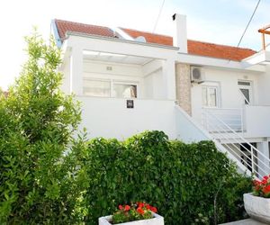 Apartments Juraj Donje Petrcane Croatia