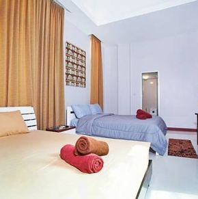 NearBy Hotel