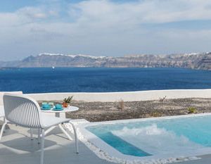 Neptune Luxury Suites Akrotiri Greece