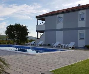 Apartments Zanic Starigrad Croatia