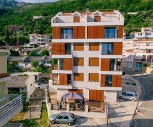 Opium Mar Apartments Petrovac Montenegro