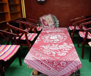 Yalasuo Lvtu Hostel Xining China