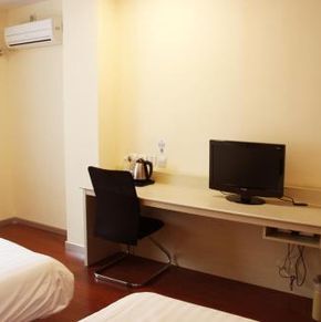 NearBy Hotel