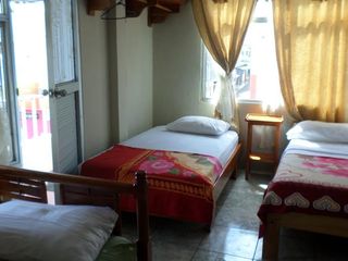 Фото отеля Hostal Miconia