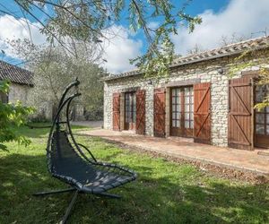 Quaint Holiday Home in Bouniagues with Swimming Pool Monbazillac France