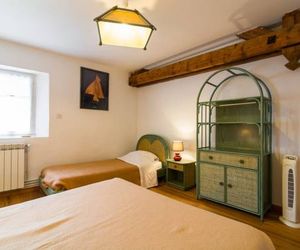 Historic Countryside Villa with Swimming Pool in Lorgues Lorgues France