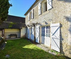Beautiful Holiday Home near the Forest in Montfaucon Labastide-Murat France