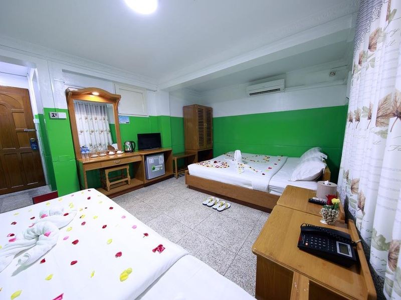 Hotel Photo 4