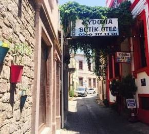NearBy Hotel