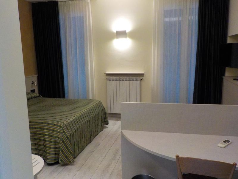 Hotel Photo 9