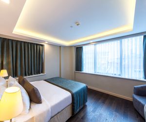 Molton Monapart Mecidiyekoy Istanbul Turkey