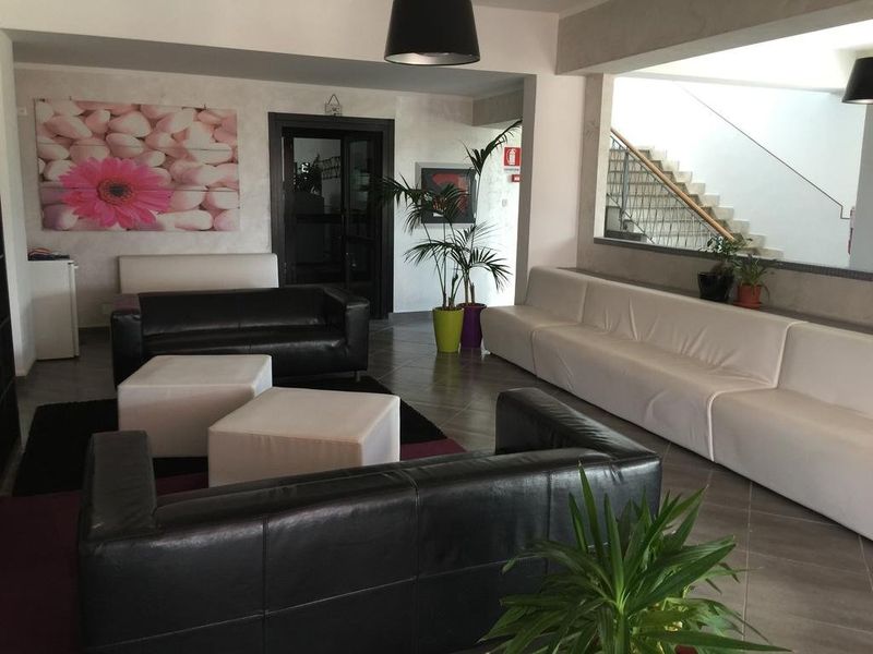 Hotel Photo 8