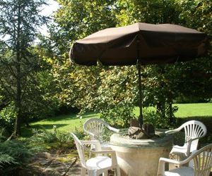 Beautiful Holiday Home Near Chapelle-Aux-Bois With A Garden Bains France