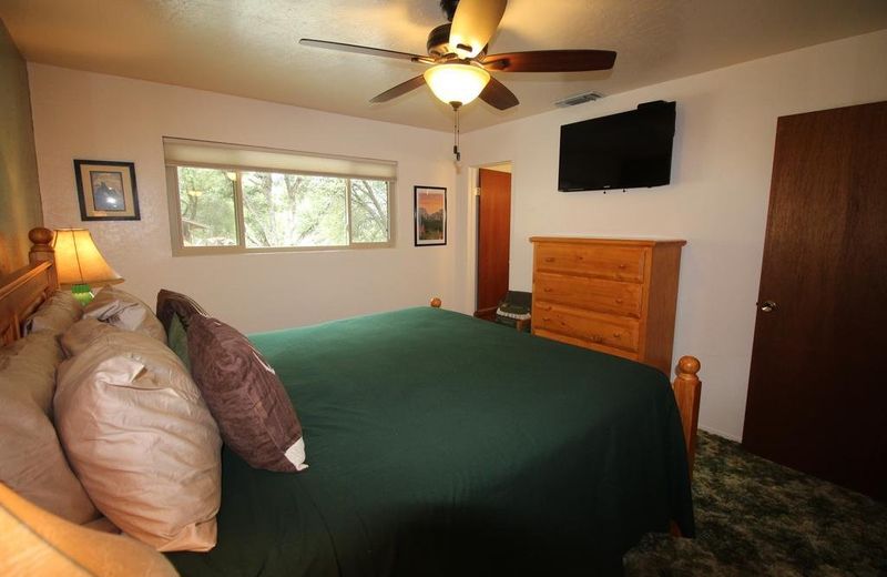 Cedar Mountain Lodge – 3BR/2BA