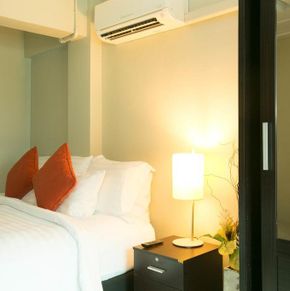 NearBy Hotel