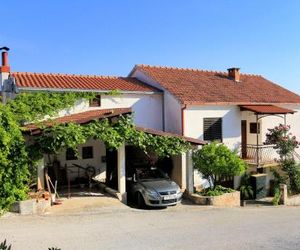 Apartments with a parking space Okrug Gornji (Ciovo) - 1107 Okrug Donji Croatia