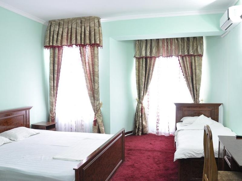 Hotel Photo 1