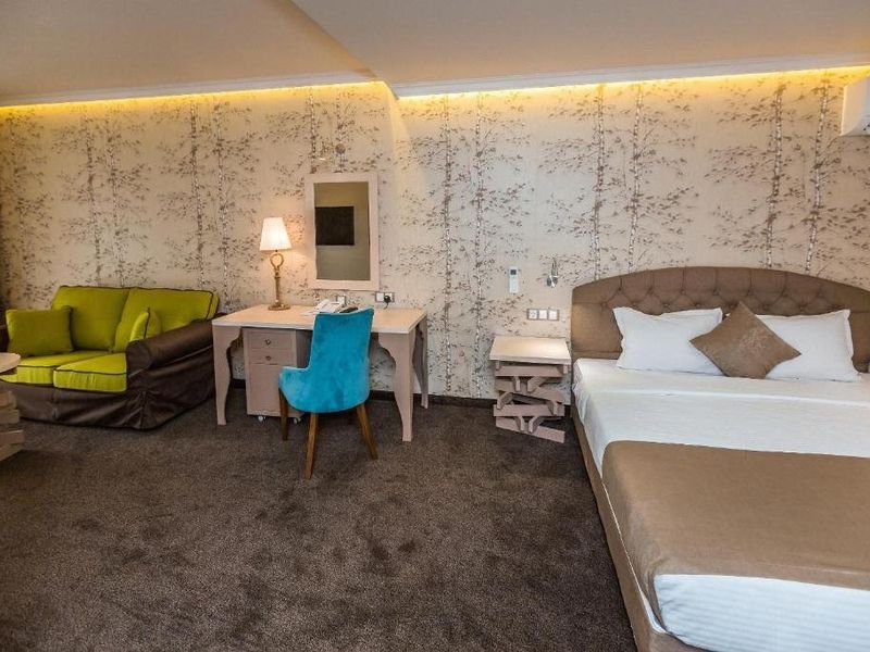 Hotel Photo 12