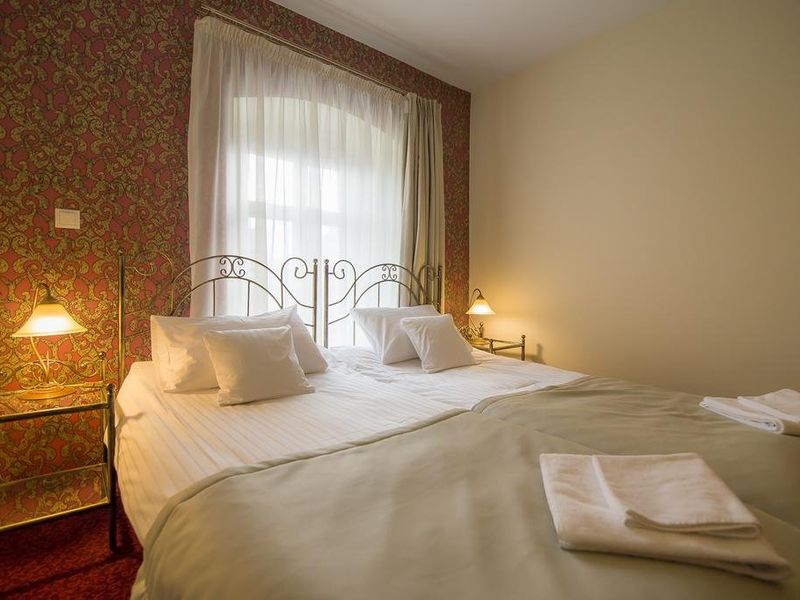 Hotel Photo 1
