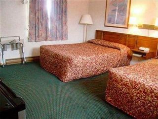 Hotel pic Budget Inn Clearfield