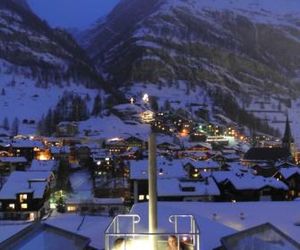 Backstage Hotel Chalet Rooms Zermatt Switzerland