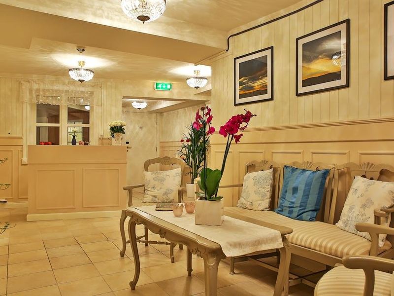 Hotel Photo 5