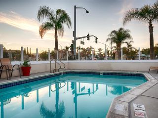 Фото отеля Best Western Plus Suites Hotel Coronado Island