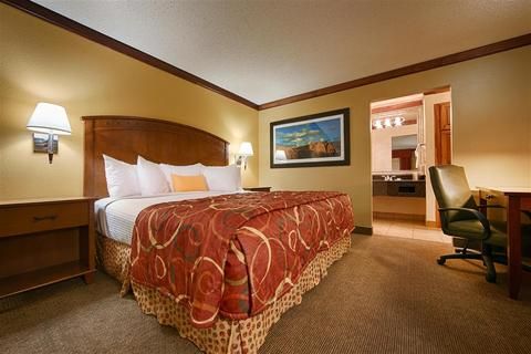 Best Western Plus Greenwell Inn