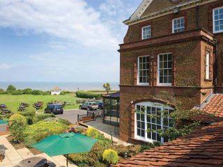 Фото отеля Old Hunstanton Le Strange Arms Hotel