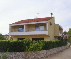 Apartments by the sea Vinisce (Trogir) - 5229 Vinisce Croatia