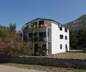 Apartments with a parking space Starigrad (Paklenica) - 6647 Starigrad Croatia